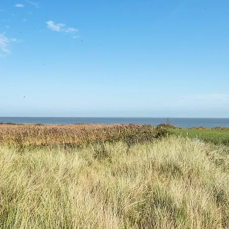 4 Person In Romo-by Traum Daire