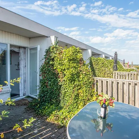 4 Person In Romo-by Traum Daire